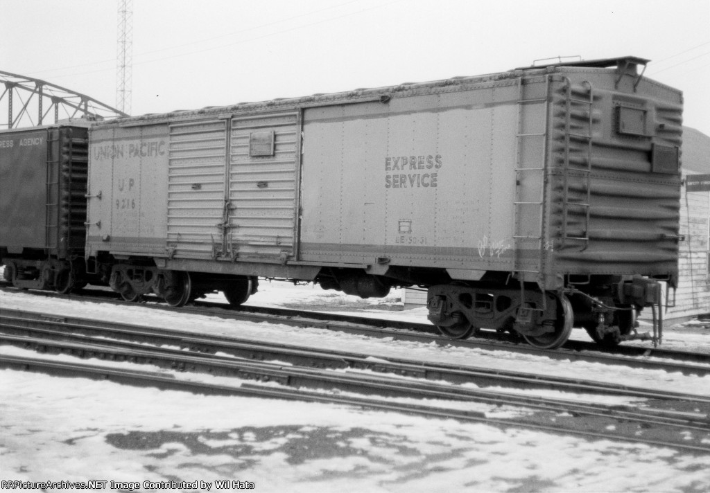 UP Express Boxcar 9216